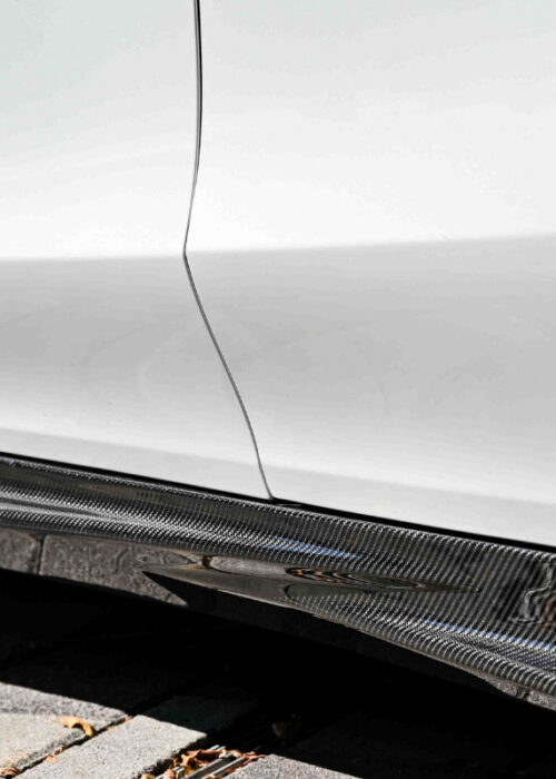 Tesla Model Y 2022~2025 Carbon Fiber Side Skirt